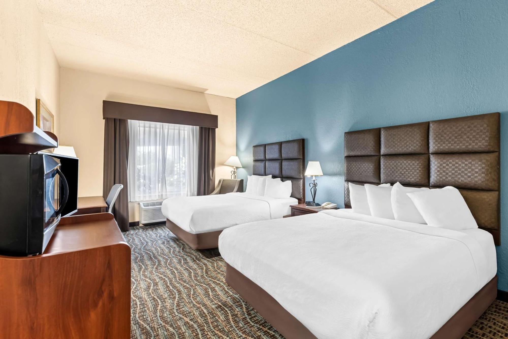 Hotel Best Western Holiday Manor 3*